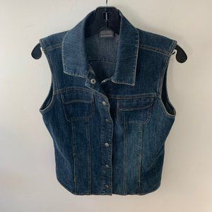 Denim Vest Addition by Chico's Sz 0. (S-  Pockets. Condition is "Pre-owned". Shi